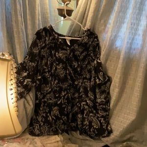 Fashion Bug size 18/20 beautiful sheer fancy top ruffle. Black and white pattern